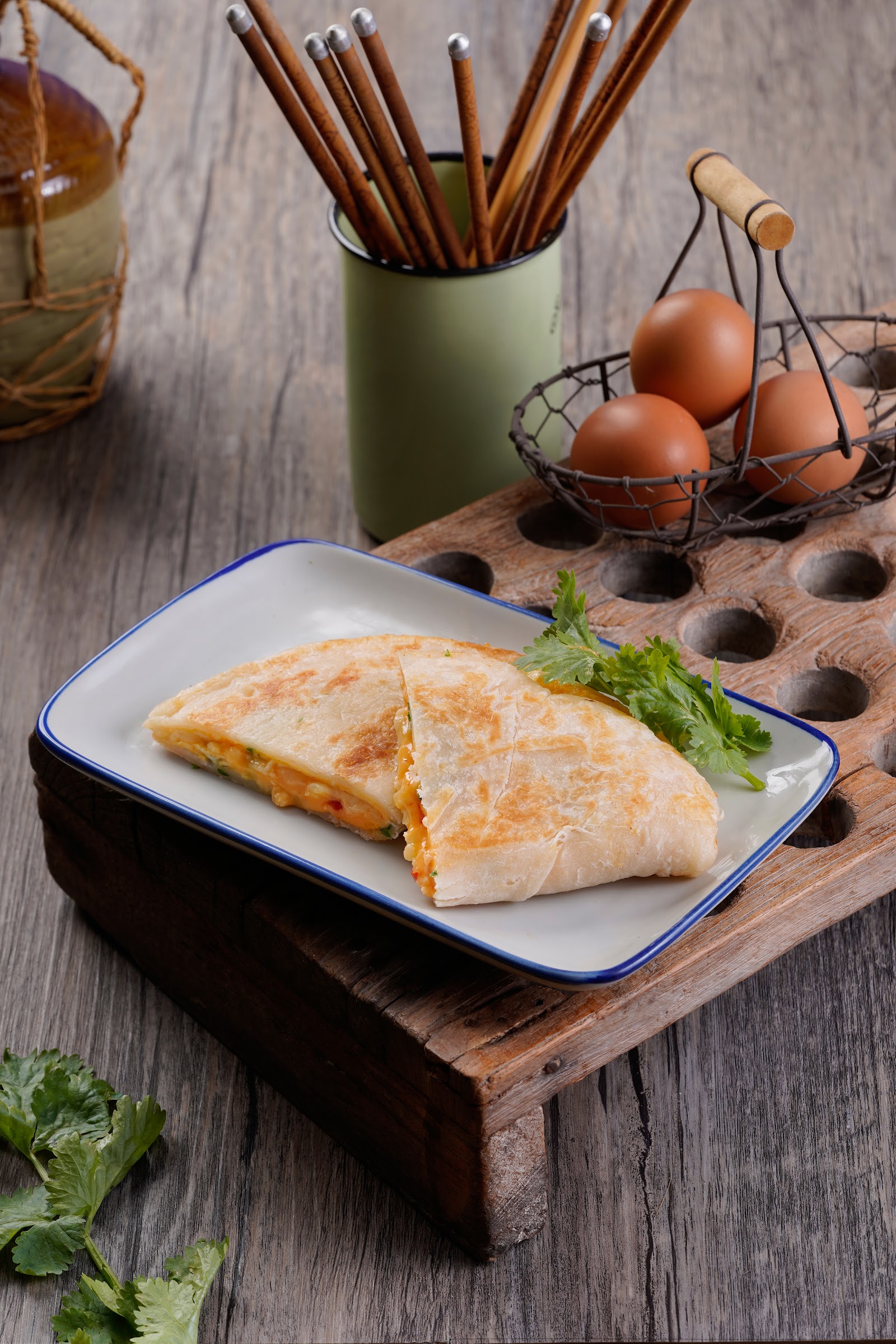 香葱爆浆芝士蛋饼 Cheesy Scallions Egg Pancake